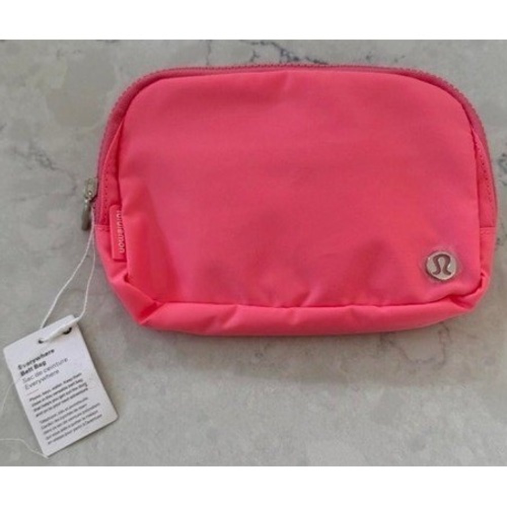 Lululemon Everywhere Belt Bag Neon‎ Pink Crossbody Waist Pack NWT 1L